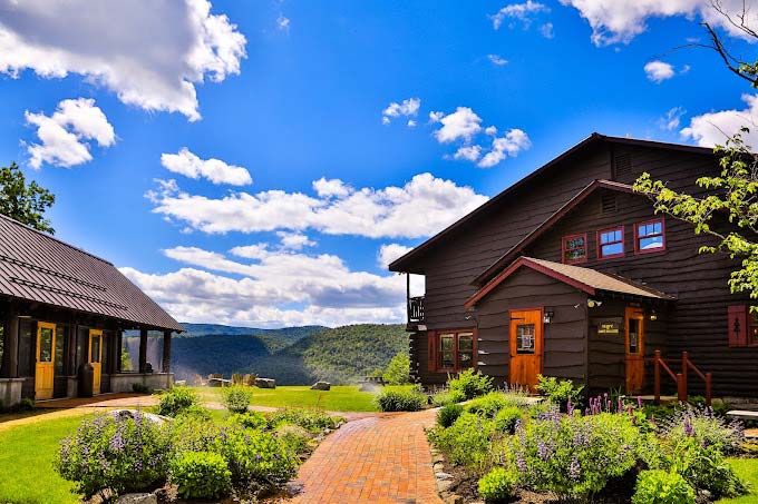 Garnet Hill Lodge